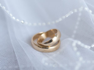 婚約指輪・結婚指輪　金属　ゴールド